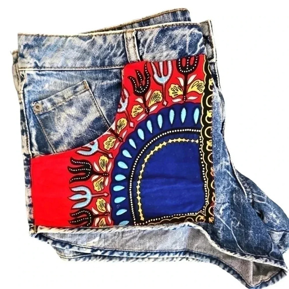 Womens Acid Wash Upcycled Jean Shorts Patch Girl X Press Sz 14 - Picture 5 of 7
